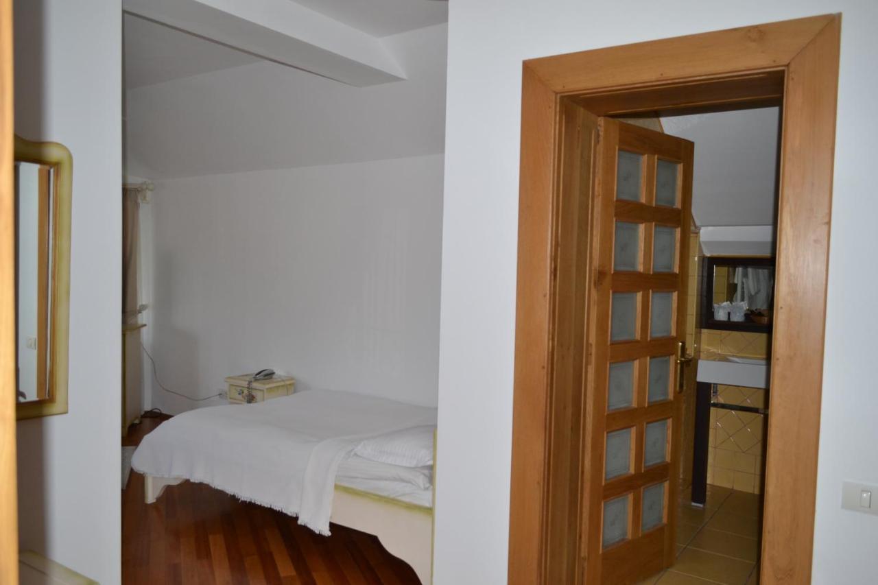 Casa Cranta Hotel Brasov Luaran gambar