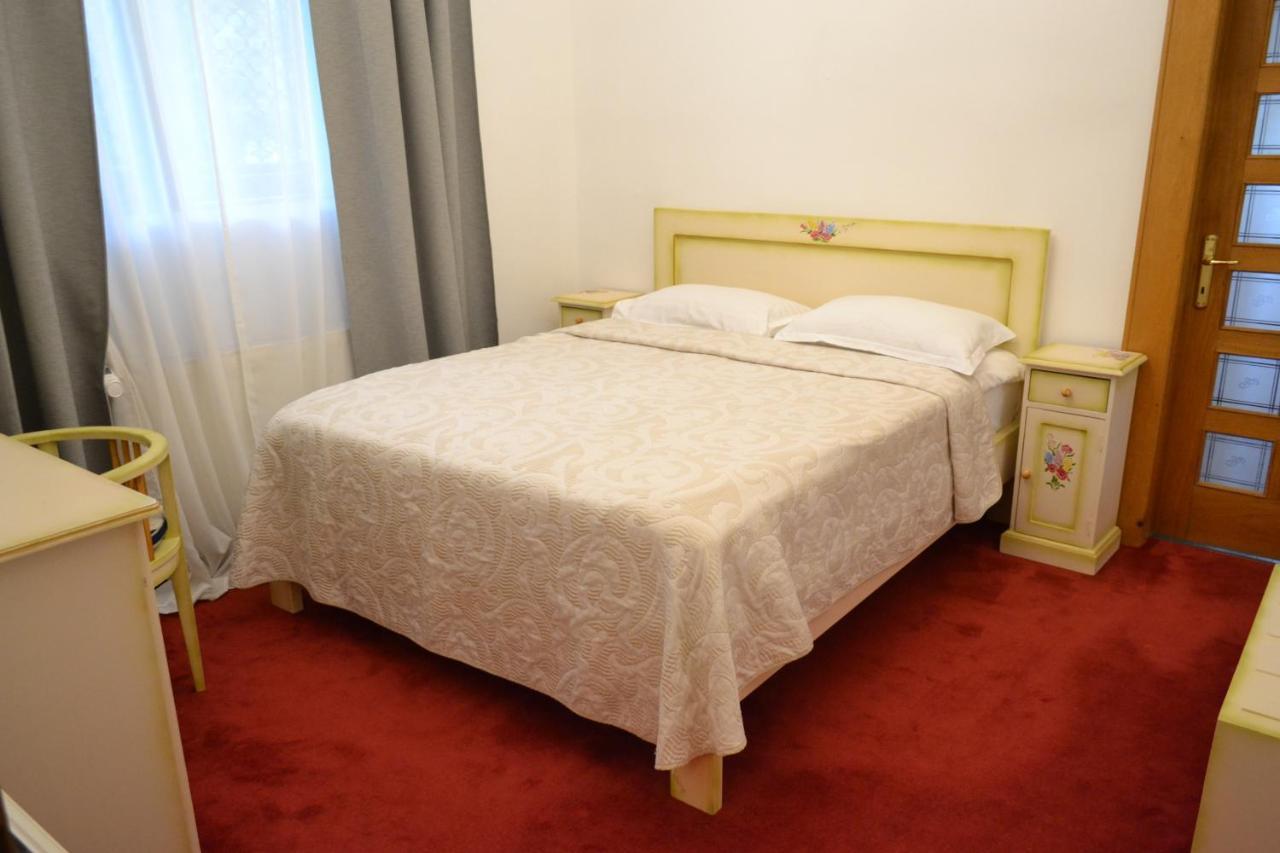 Casa Cranta Hotel Brasov Luaran gambar